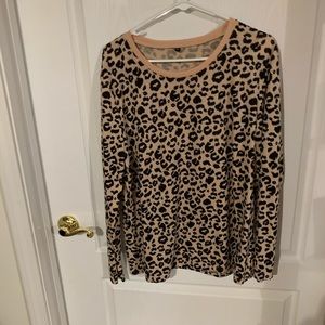 Leopard print long sleeve XL top Soft & comfty A10